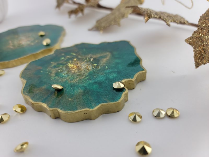 Green and gold agate coasters - Image 5